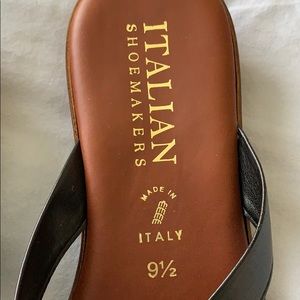 Italian Shoemakers Thong Sandals 9.5